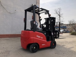 New Electric Forklift (HQEF15) with CE