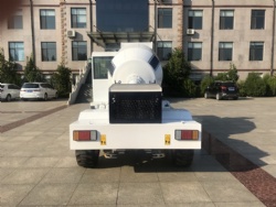 1.5m3 Self-Loading mobile concrete mixer